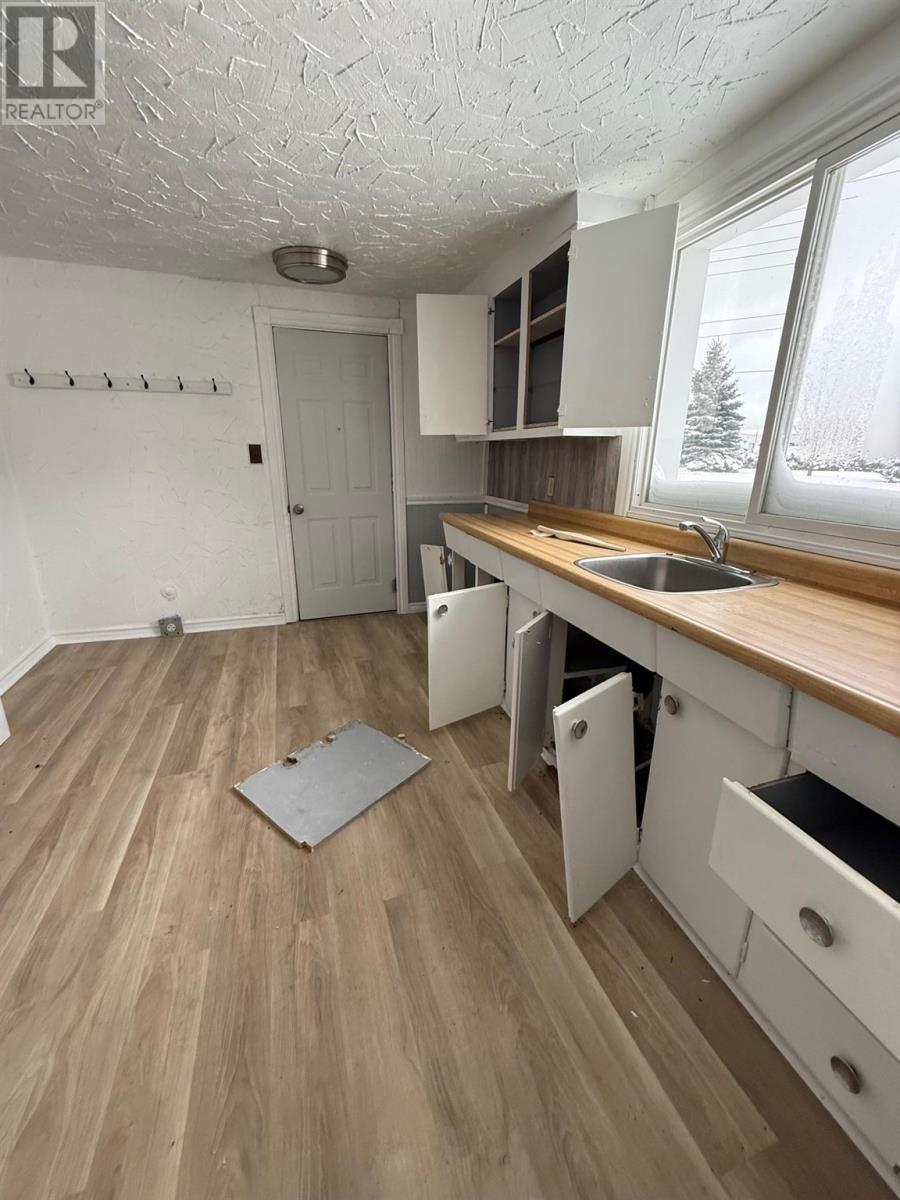 6 Spruce St, Sault Ste. Marie, Ontario  P6B 2G6 - Photo 6 - SM260078