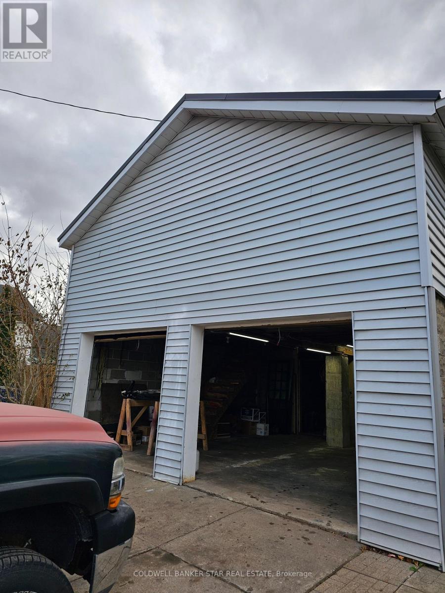 61 London Road, Chatham-Kent, Ontario  N0P 2K0 - Photo 14 - X12686764