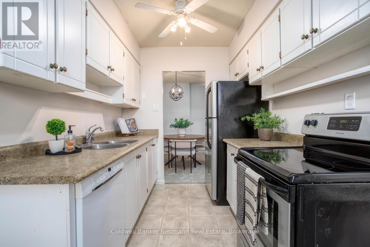 403 - 81 Church Street, Kitchener, Ontario  N2G 4M1 - Photo 22 - X12588024