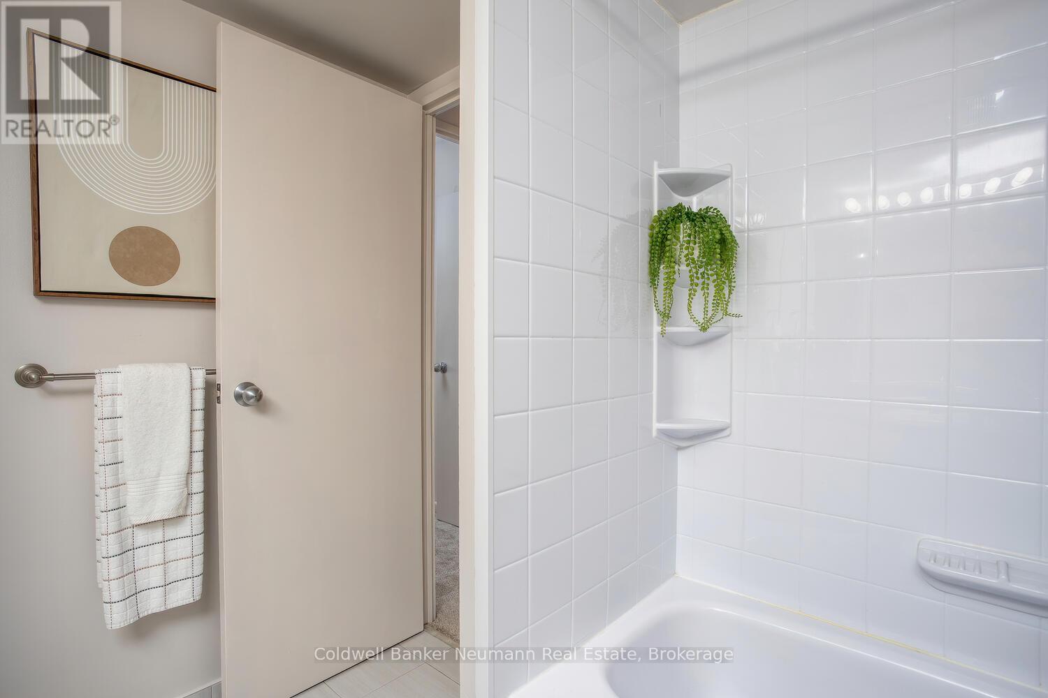 403 - 81 Church Street, Kitchener, Ontario  N2G 4M1 - Photo 30 - X12588024