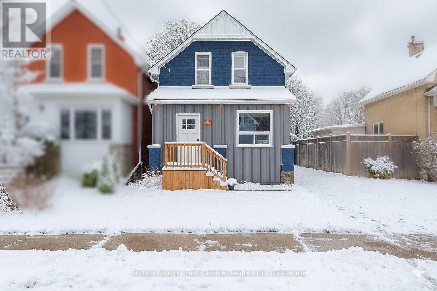 36 MCNAB STREET, stratford, Ontario