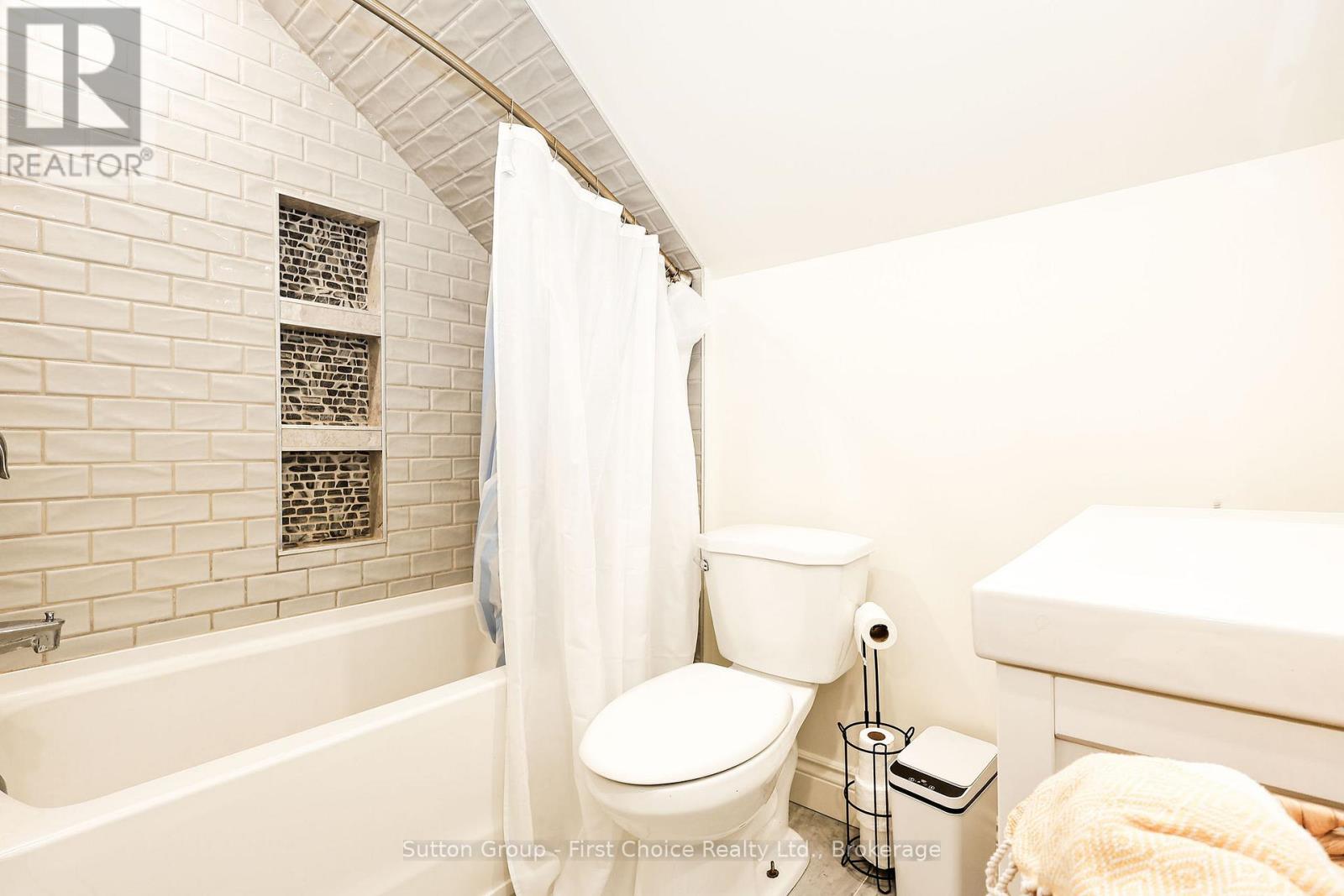 36 Mcnab Street, Stratford, Ontario  N5A 1Y9 - Photo 44 - X12686640