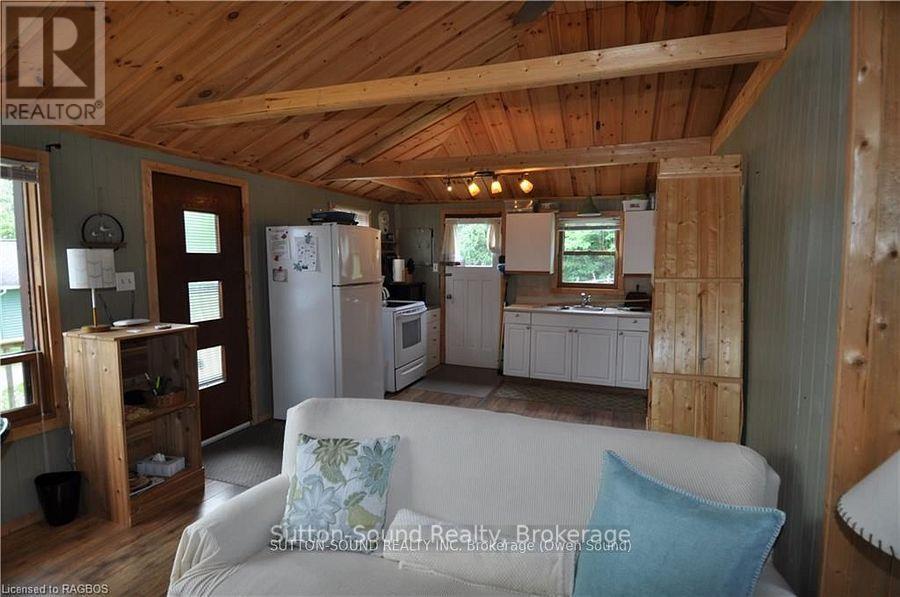 41 Islandview Drive, South Bruce Peninsula, Ontario  N0H 1A0 - Photo 8 - X12686654