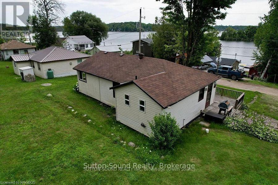 41 Islandview Drive, South Bruce Peninsula, Ontario  N0H 1A0 - Photo 2 - X12686654