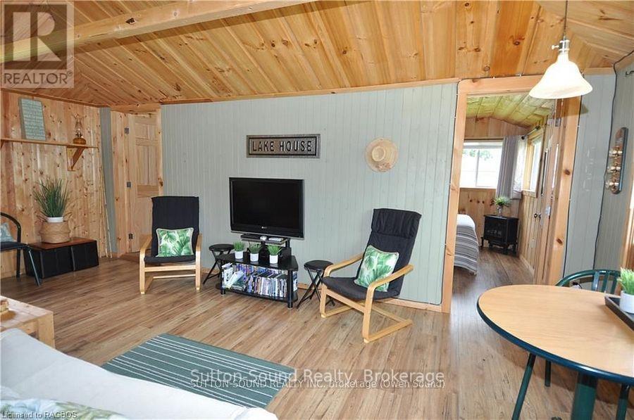 41 Islandview Drive, South Bruce Peninsula, Ontario  N0H 1A0 - Photo 9 - X12686654