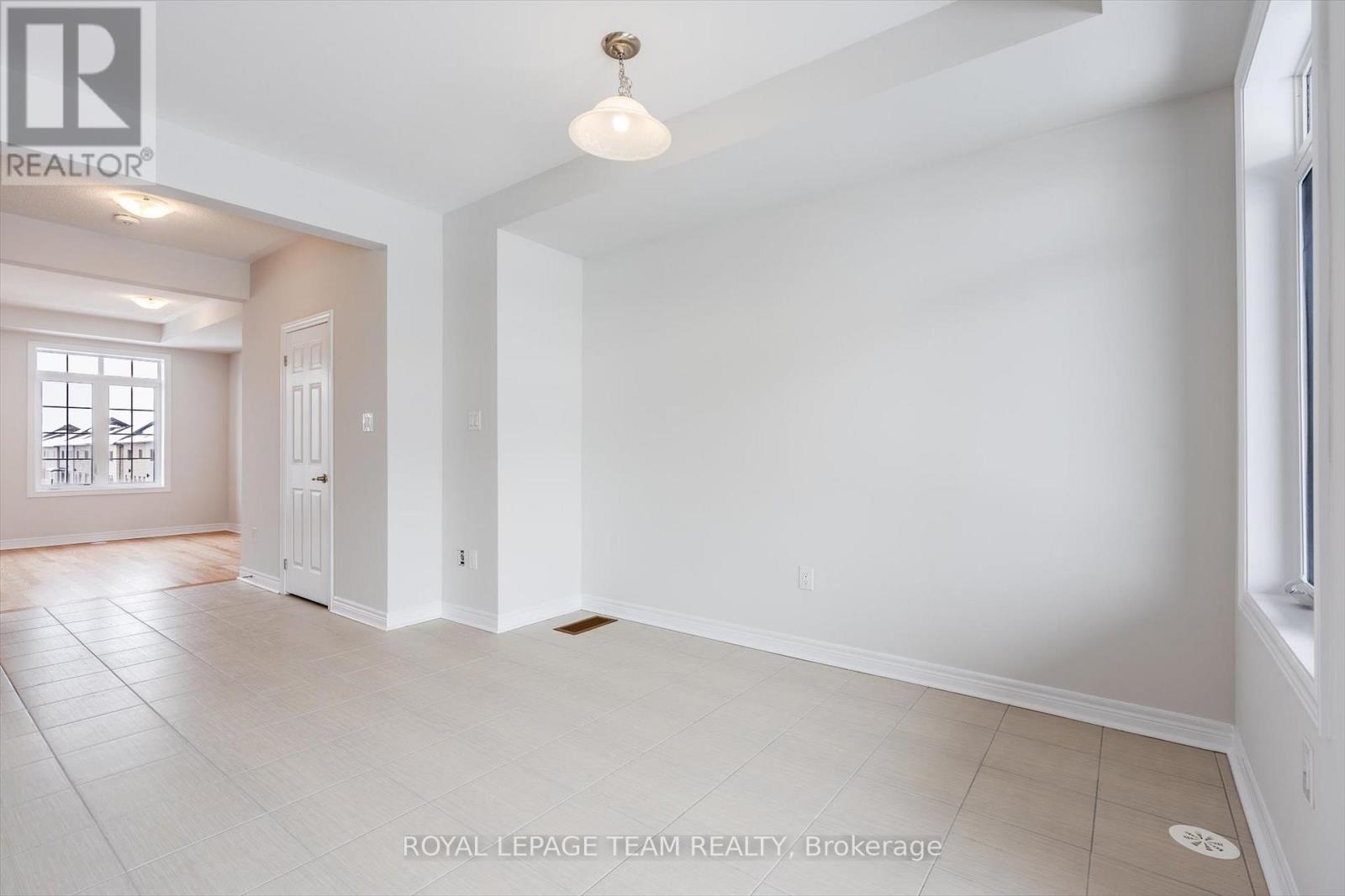 96 Grassbank Road, Brampton, Ontario  L6R 4E6 - Photo 14 - W12686758