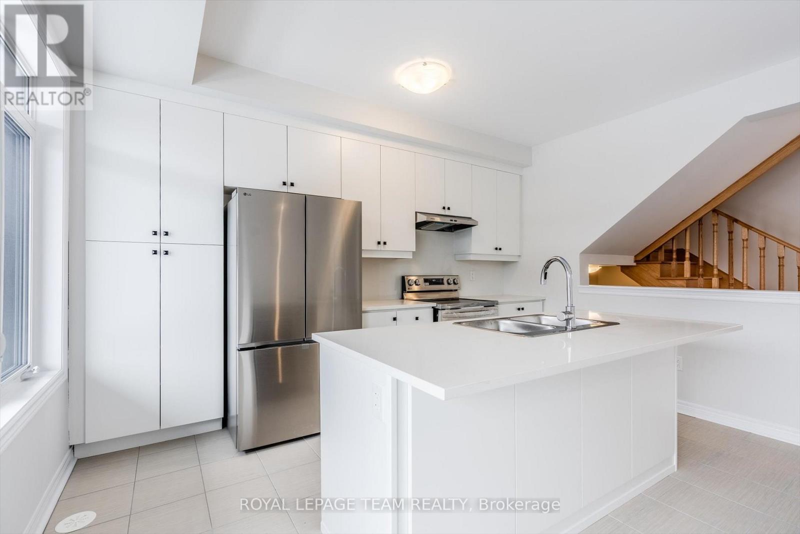 96 Grassbank Road, Brampton, Ontario  L6R 4E6 - Photo 15 - W12686758