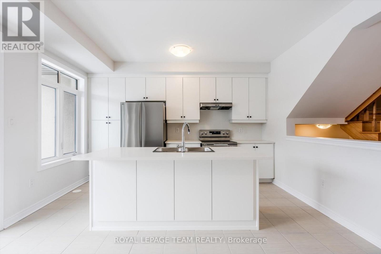 96 Grassbank Road, Brampton, Ontario  L6R 4E6 - Photo 18 - W12686758