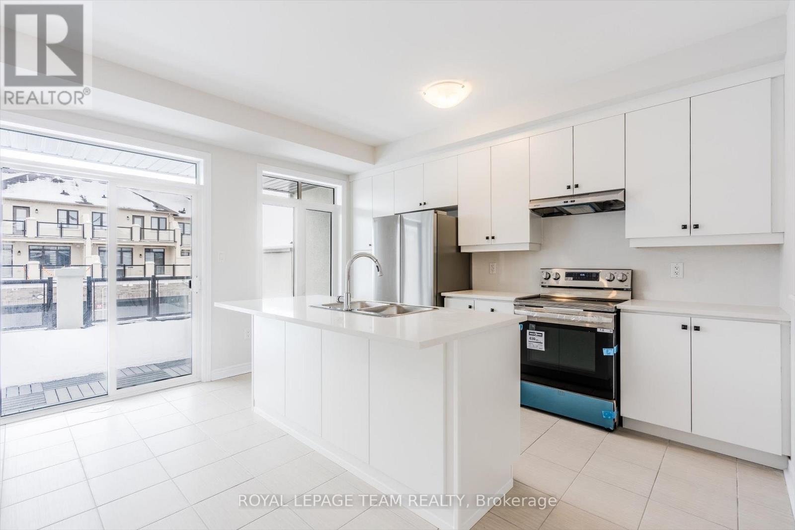 96 Grassbank Road, Brampton, Ontario  L6R 4E6 - Photo 19 - W12686758