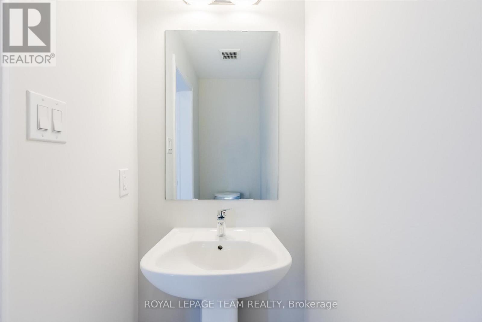 96 Grassbank Road, Brampton, Ontario  L6R 4E6 - Photo 20 - W12686758