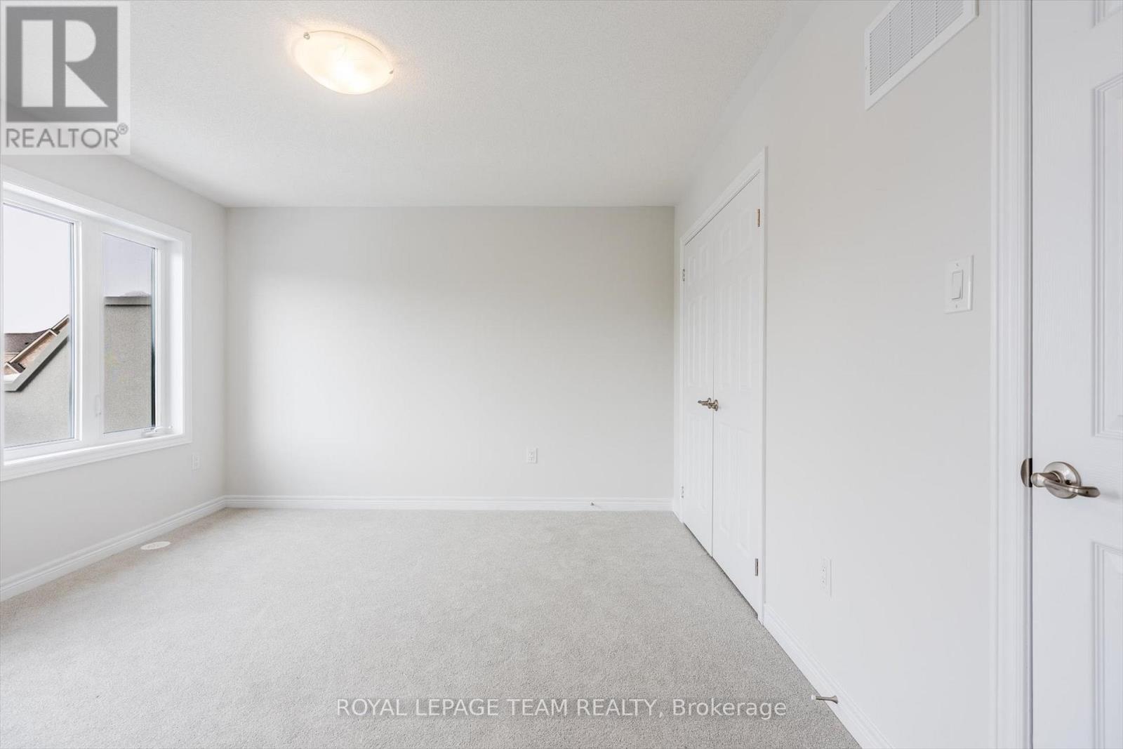 96 Grassbank Road, Brampton, Ontario  L6R 4E6 - Photo 21 - W12686758