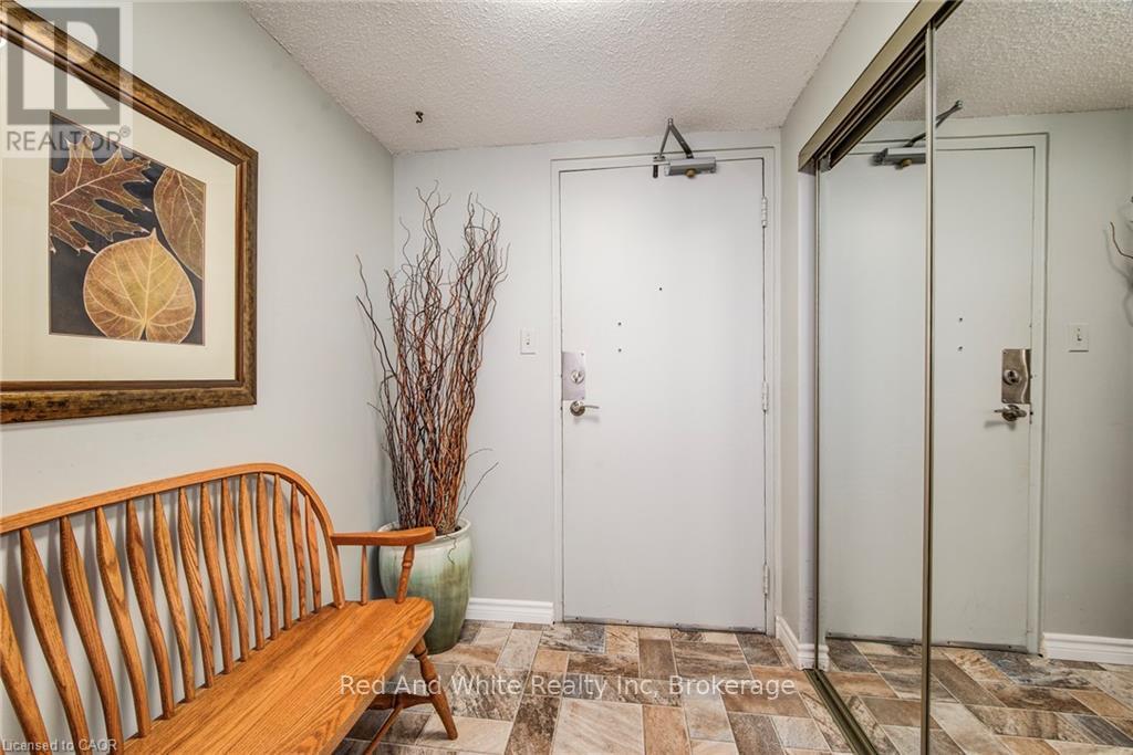 405 - 89 Westwood Road, Guelph, Ontario N1H 7J6 - Photo 6 - X12686704