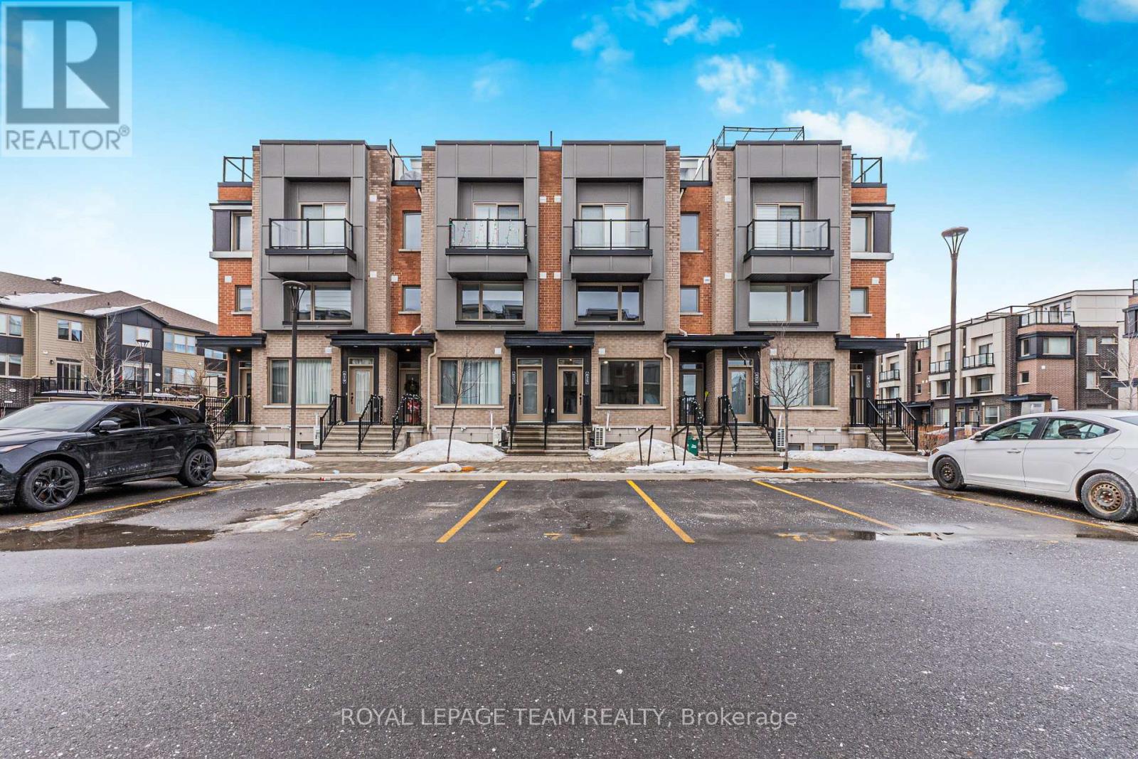 625 MAKWA PRIVATE, Ottawa, Ontario