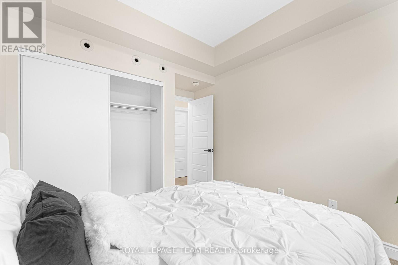 625 Makwa Private, Ottawa, Ontario  K1K 5A4 - Photo 14 - X12686524