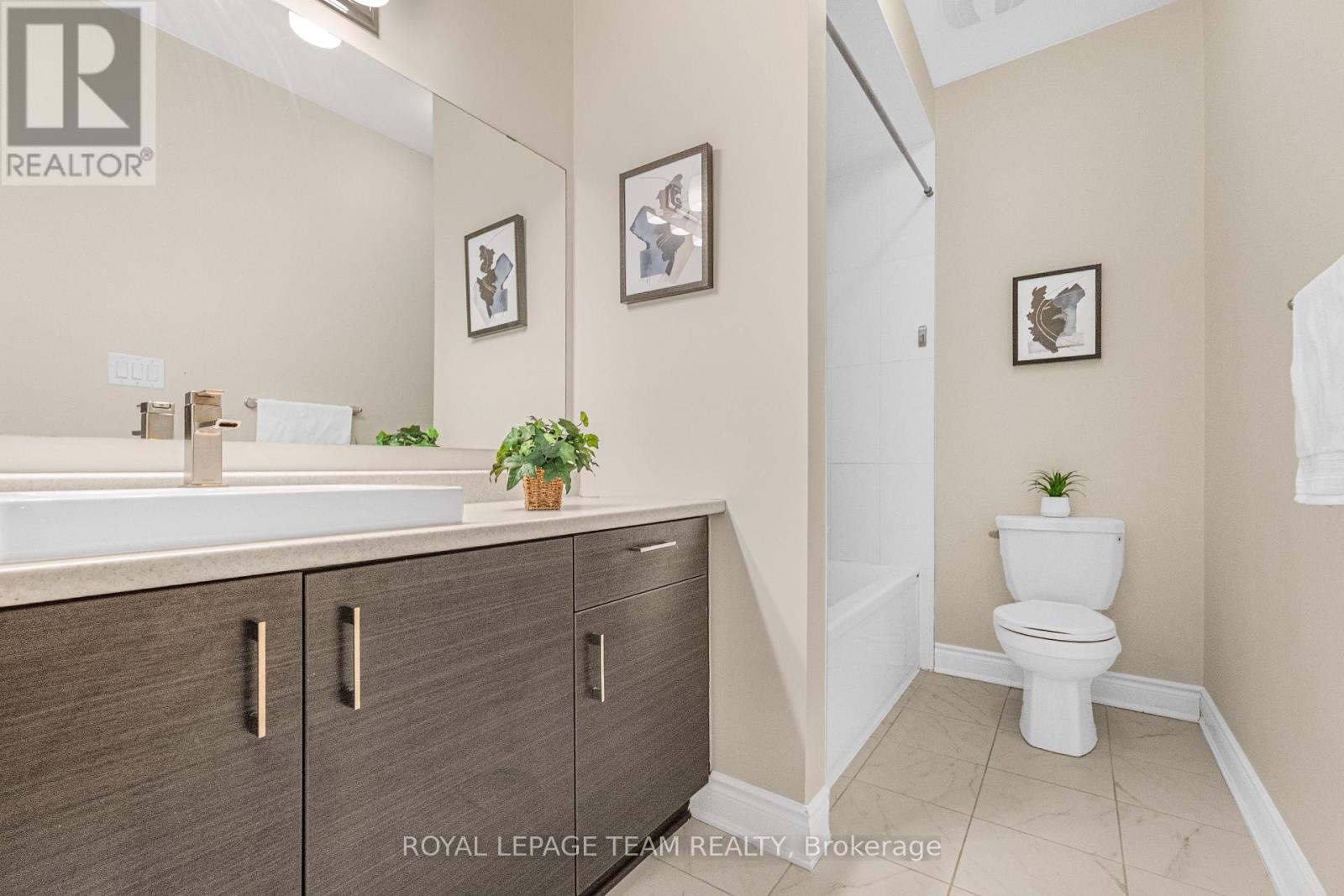 625 Makwa Private, Ottawa, Ontario  K1K 5A4 - Photo 15 - X12686524