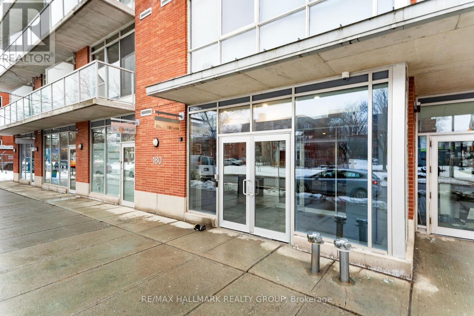 903 - 180 York Street, Ottawa, Ontario  K1N 1J6 - Photo 3 - X12686624
