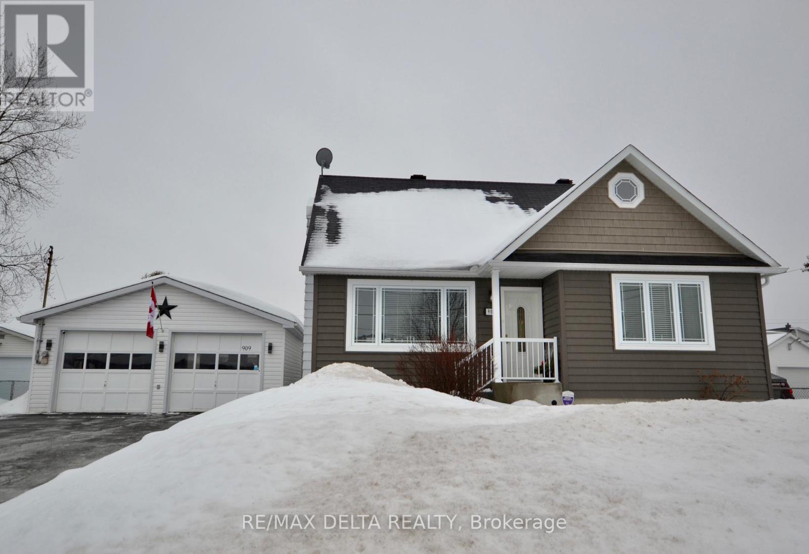 909 CHAPMAN STREET, Clarence-Rockland, Ontario