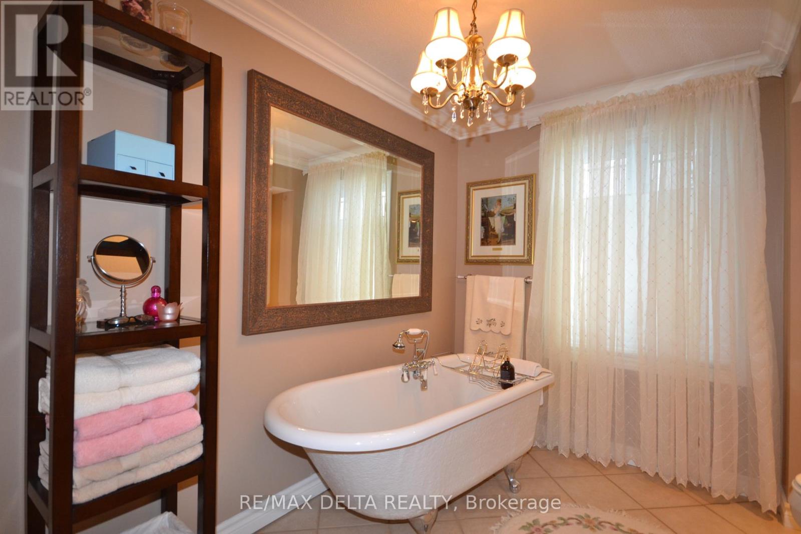 909 Chapman Street, Clarence-Rockland, Ontario  K4K 1E5 - Photo 23 - X12686762