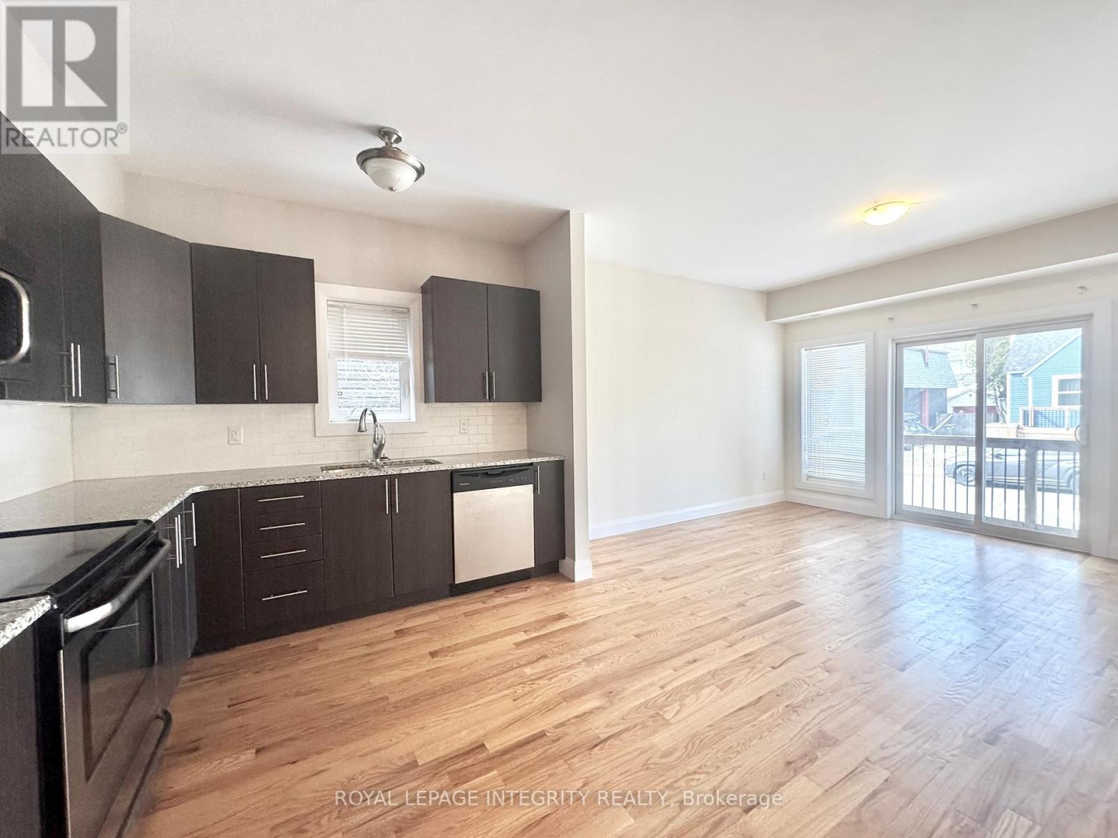 138 King George Street, Ottawa, Ontario  K1K 1V3 - Photo 2 - X12686800