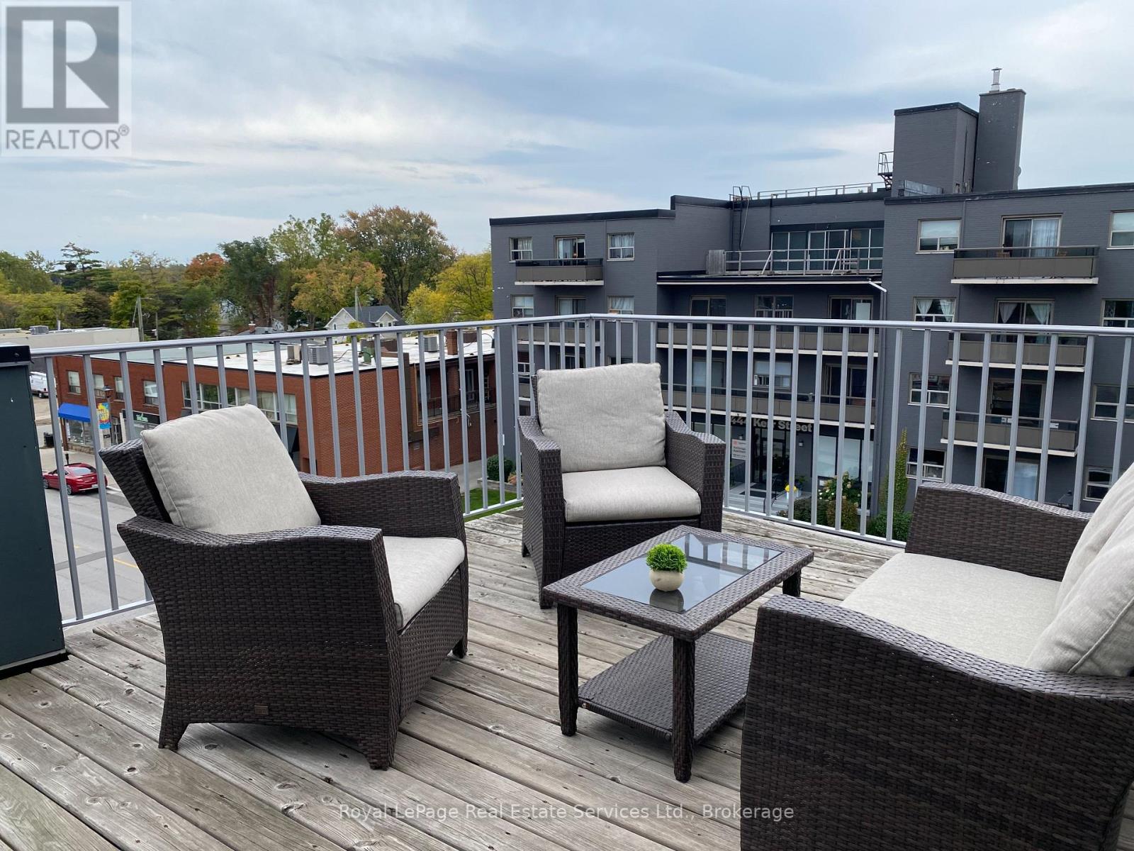 3 - 447 Kerr Street, Oakville, Ontario  L6K 3C2 - Photo 17 - W12686582