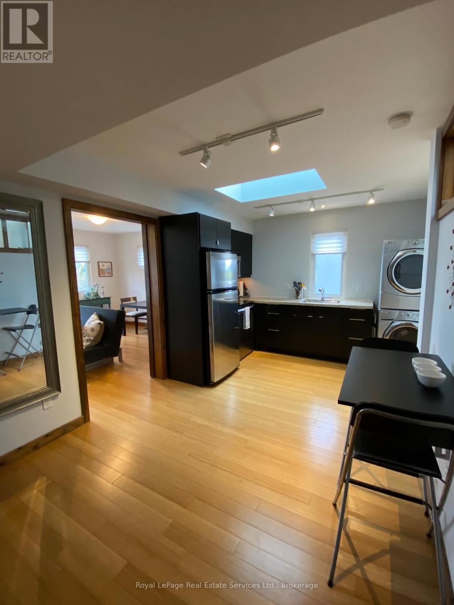 3 - 447 Kerr Street, Oakville, Ontario  L6K 3C2 - Photo 7 - W12686582