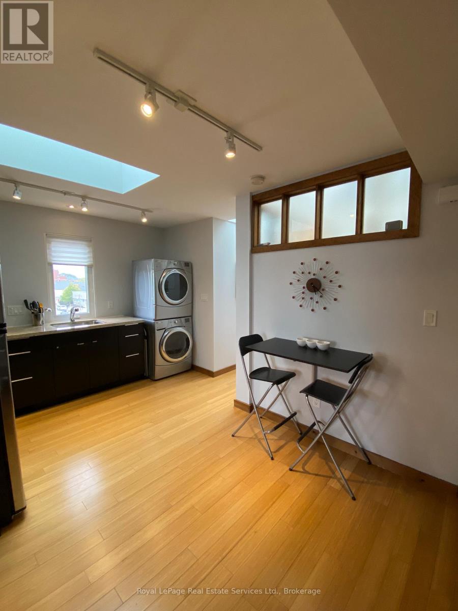 3 - 447 Kerr Street, Oakville, Ontario  L6K 3C2 - Photo 9 - W12686582