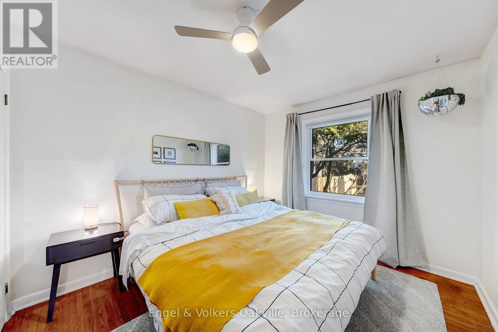 115 Welbourn Drive, Hamilton, Ontario  L9A 3N5 - Photo 18 - X12686672