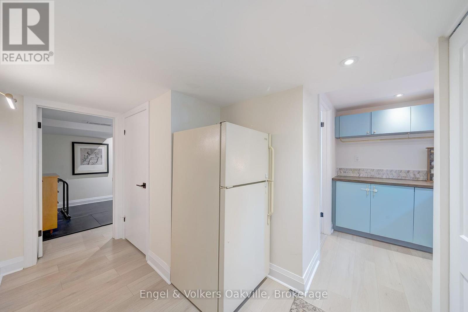 115 Welbourn Drive, Hamilton, Ontario  L9A 3N5 - Photo 22 - X12686672