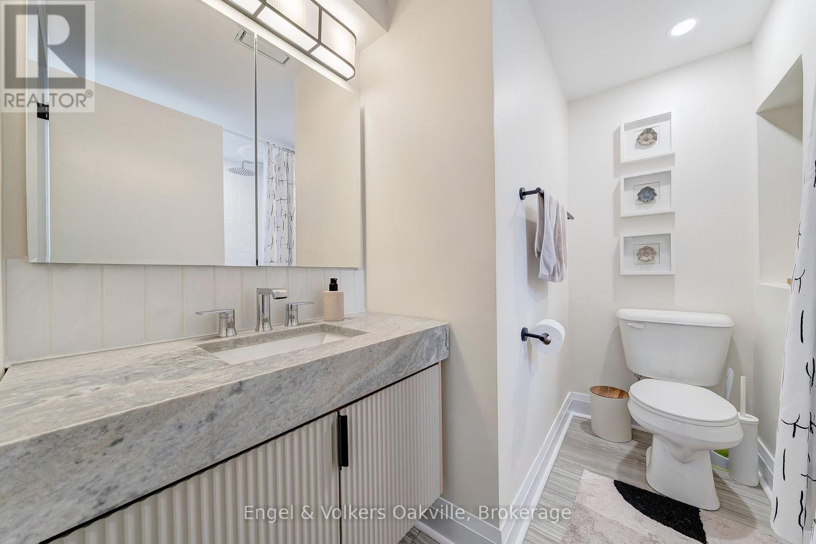 115 Welbourn Drive, Hamilton, Ontario  L9A 3N5 - Photo 29 - X12686672