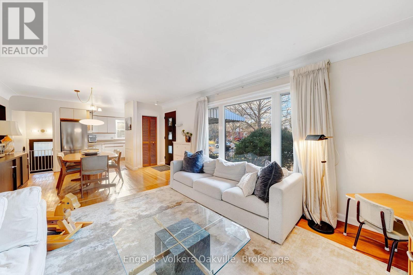 115 Welbourn Drive, Hamilton, Ontario  L9A 3N5 - Photo 6 - X12686672