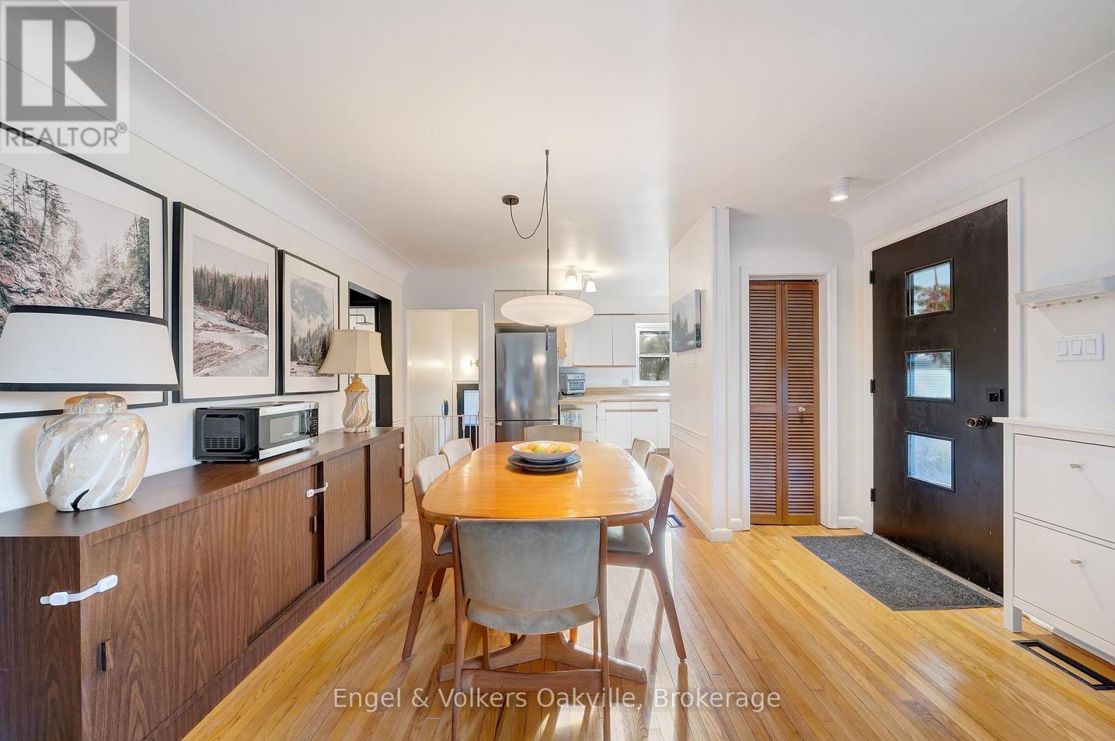 115 Welbourn Drive, Hamilton, Ontario  L9A 3N5 - Photo 7 - X12686672