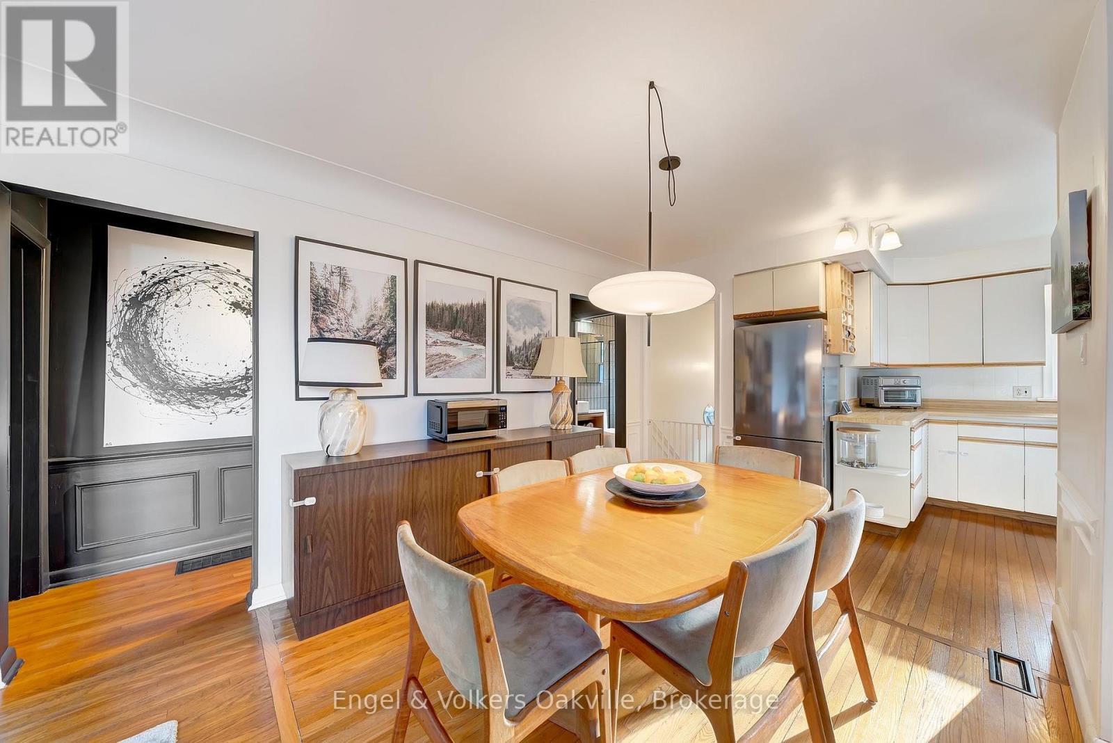 115 Welbourn Drive, Hamilton, Ontario  L9A 3N5 - Photo 8 - X12686672