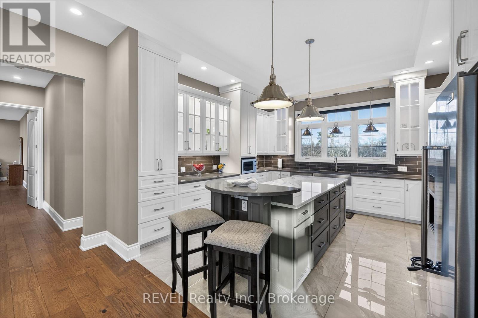 1041 Oakhill Boulevard, Fort Erie, Ontario  L0S 1N0 - Photo 20 - X12686588