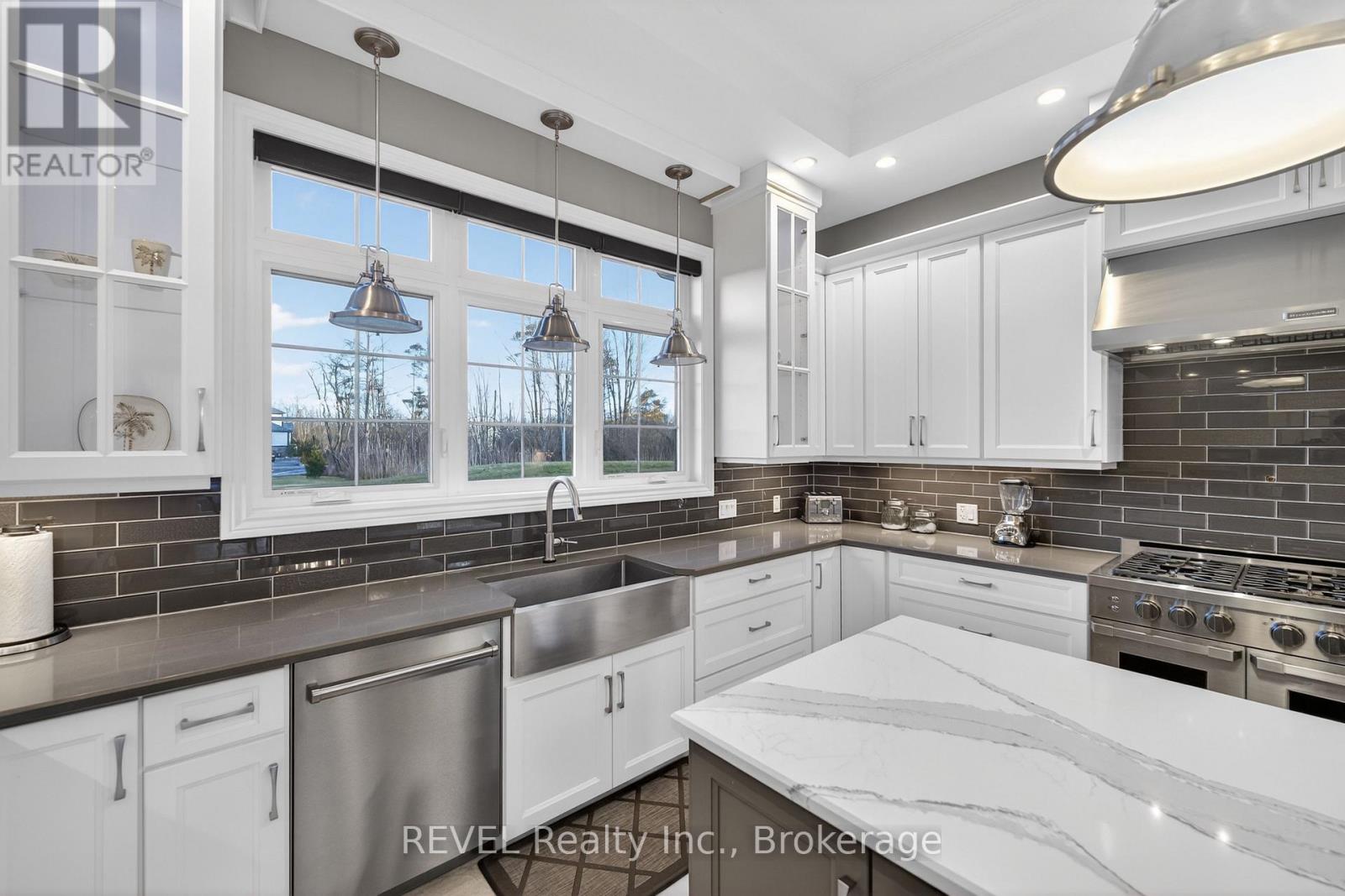 1041 Oakhill Boulevard, Fort Erie, Ontario  L0S 1N0 - Photo 22 - X12686588