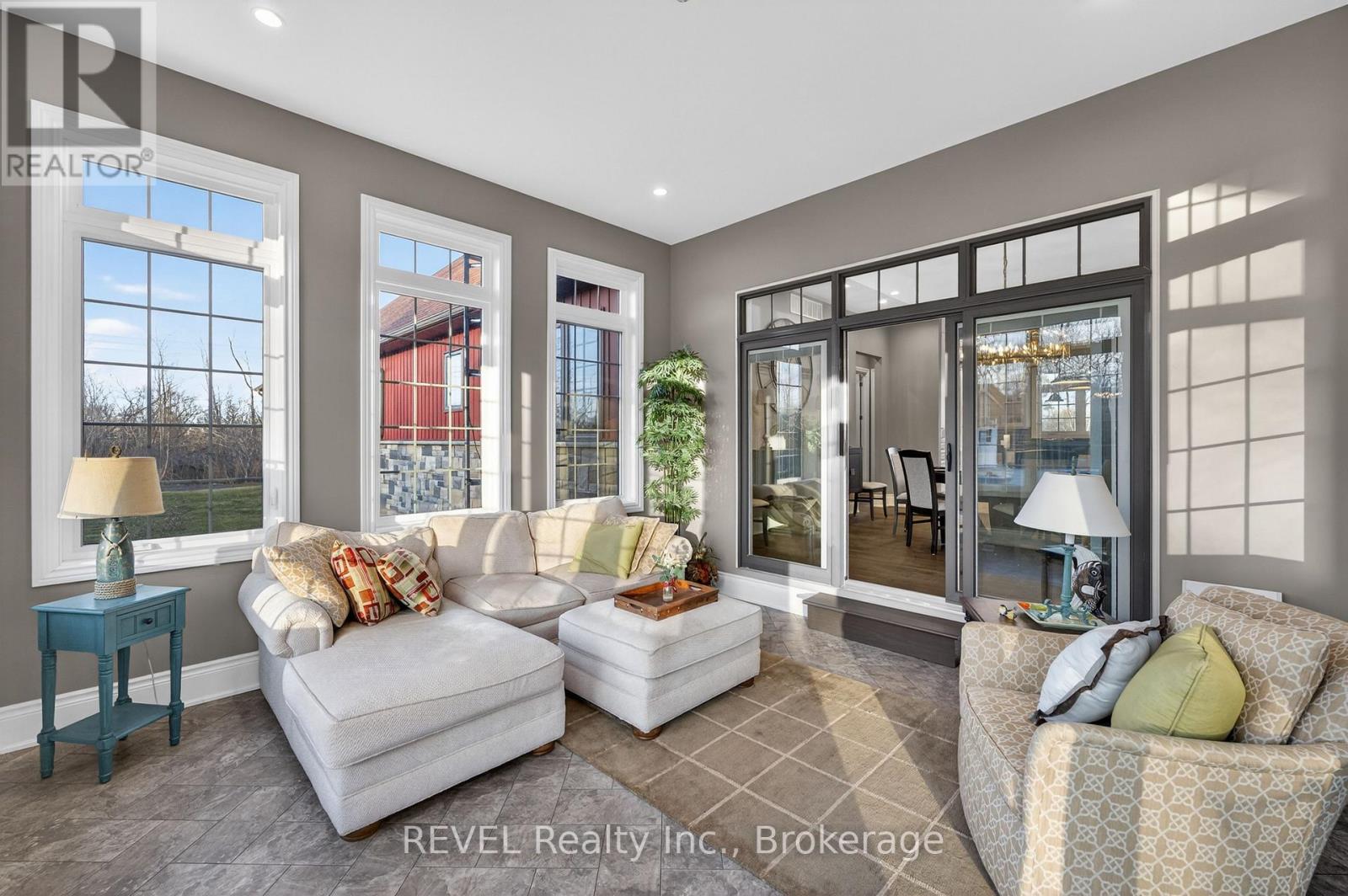 1041 Oakhill Boulevard, Fort Erie, Ontario  L0S 1N0 - Photo 24 - X12686588