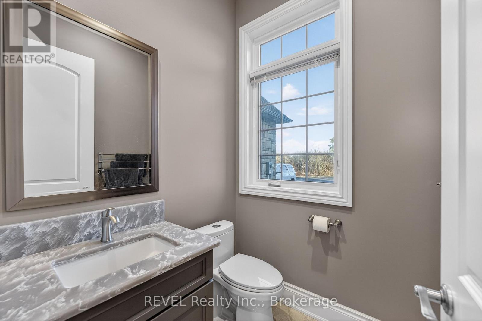 1041 Oakhill Boulevard, Fort Erie, Ontario  L0S 1N0 - Photo 27 - X12686588