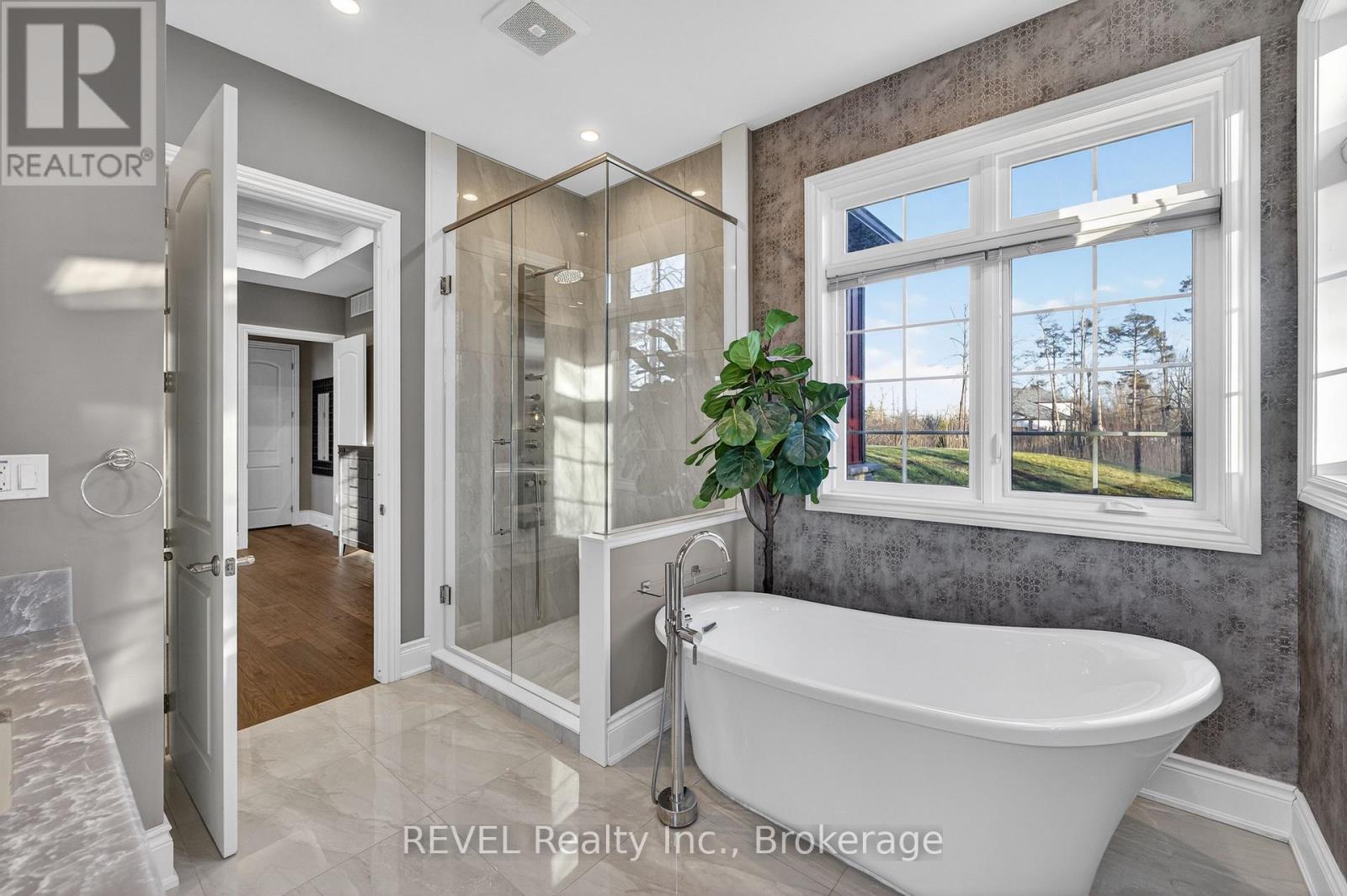 1041 Oakhill Boulevard, Fort Erie, Ontario  L0S 1N0 - Photo 31 - X12686588