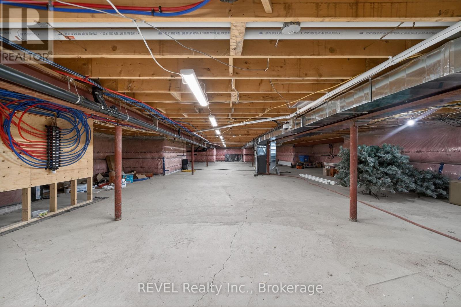 1041 Oakhill Boulevard, Fort Erie, Ontario  L0S 1N0 - Photo 41 - X12686588