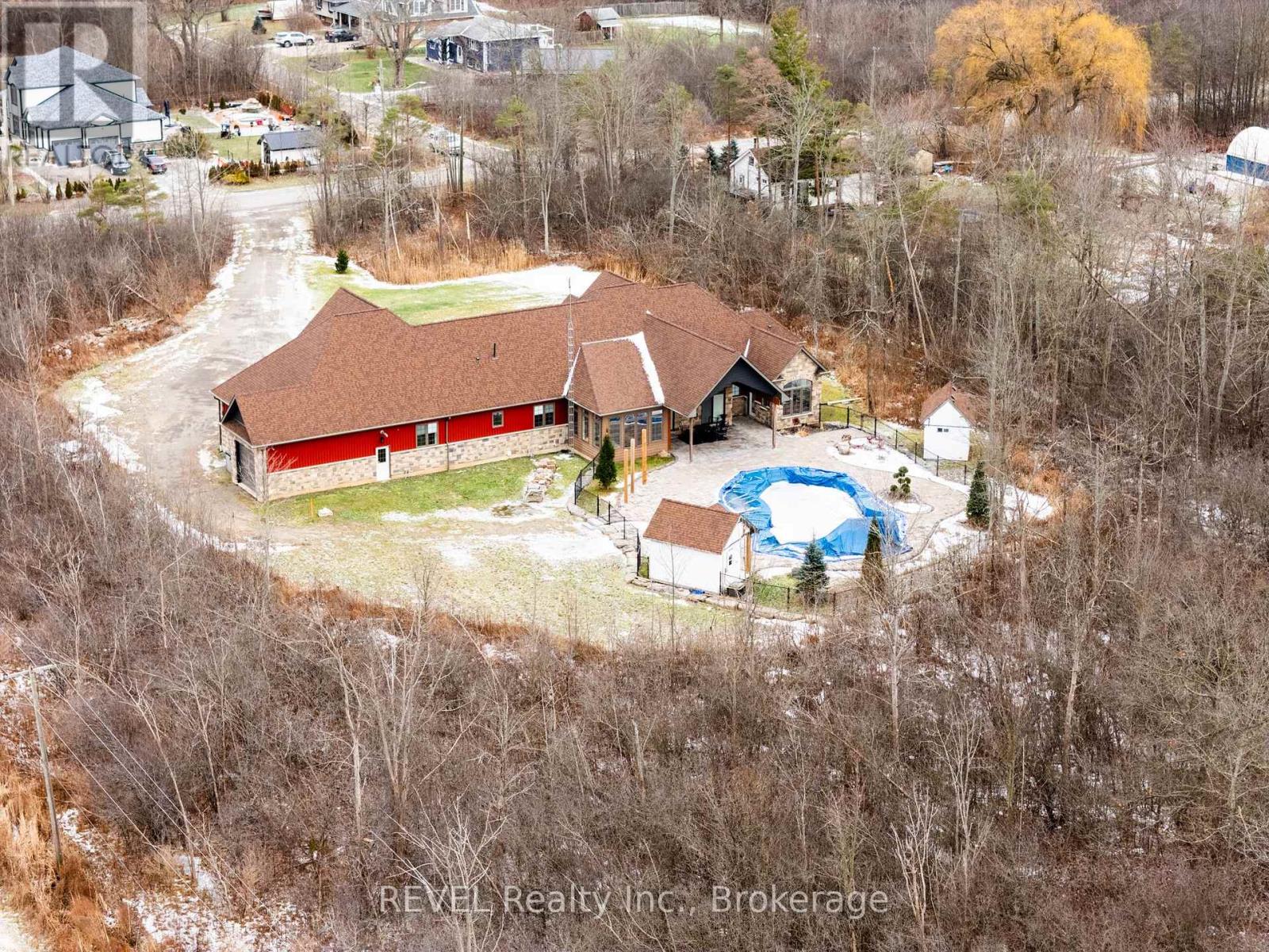 1041 Oakhill Boulevard, Fort Erie, Ontario  L0S 1N0 - Photo 43 - X12686588