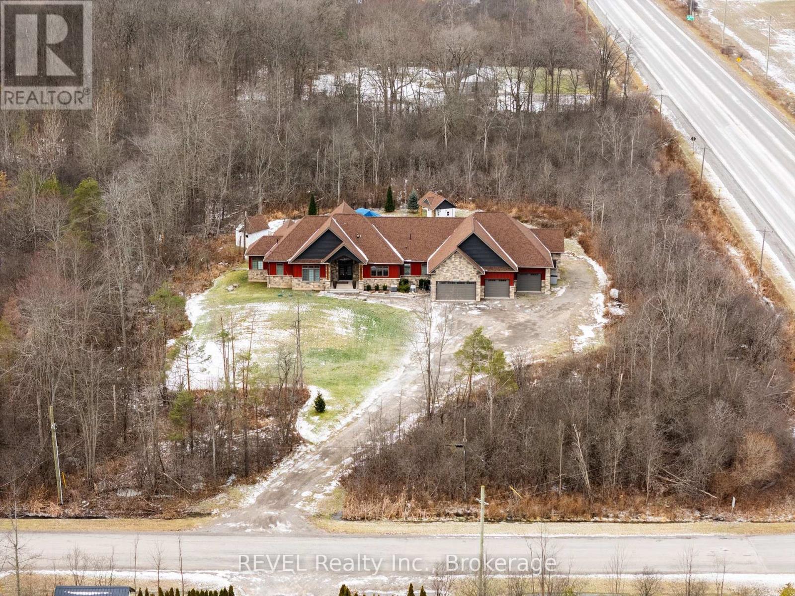 1041 Oakhill Boulevard, Fort Erie, Ontario  L0S 1N0 - Photo 48 - X12686588