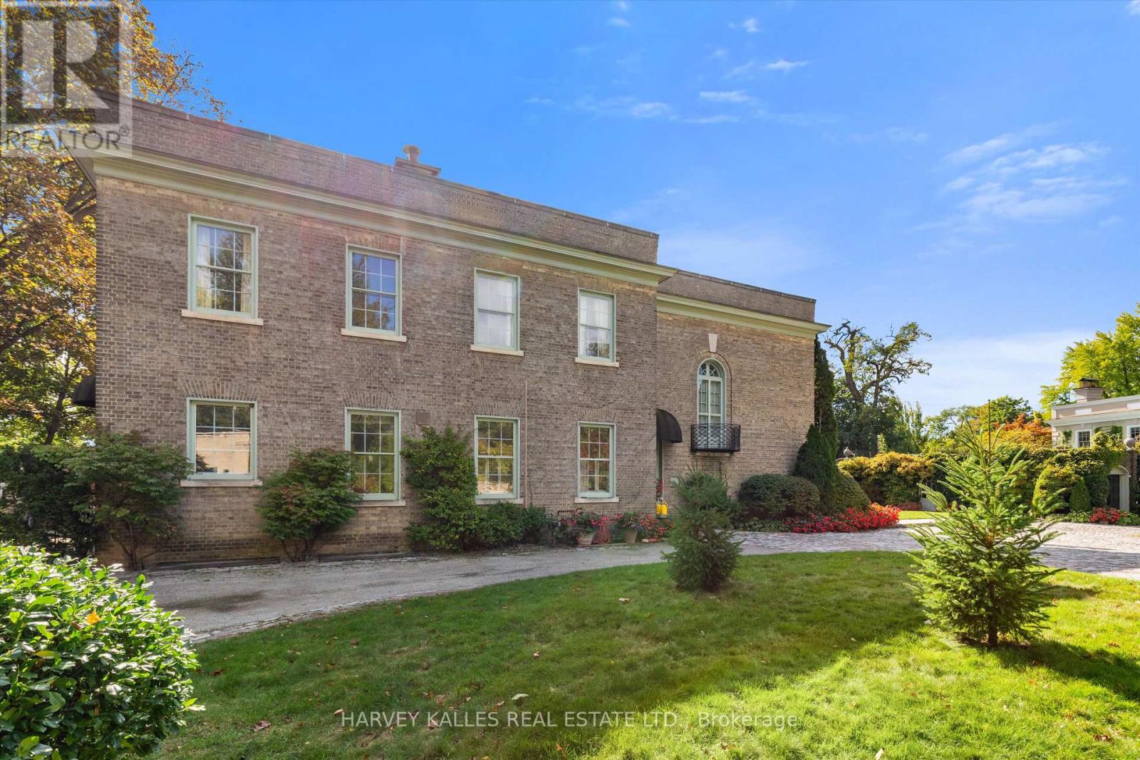 1 Edmund Gate, Toronto, Ontario  M4V 2M1 - Photo 19 - C12685978