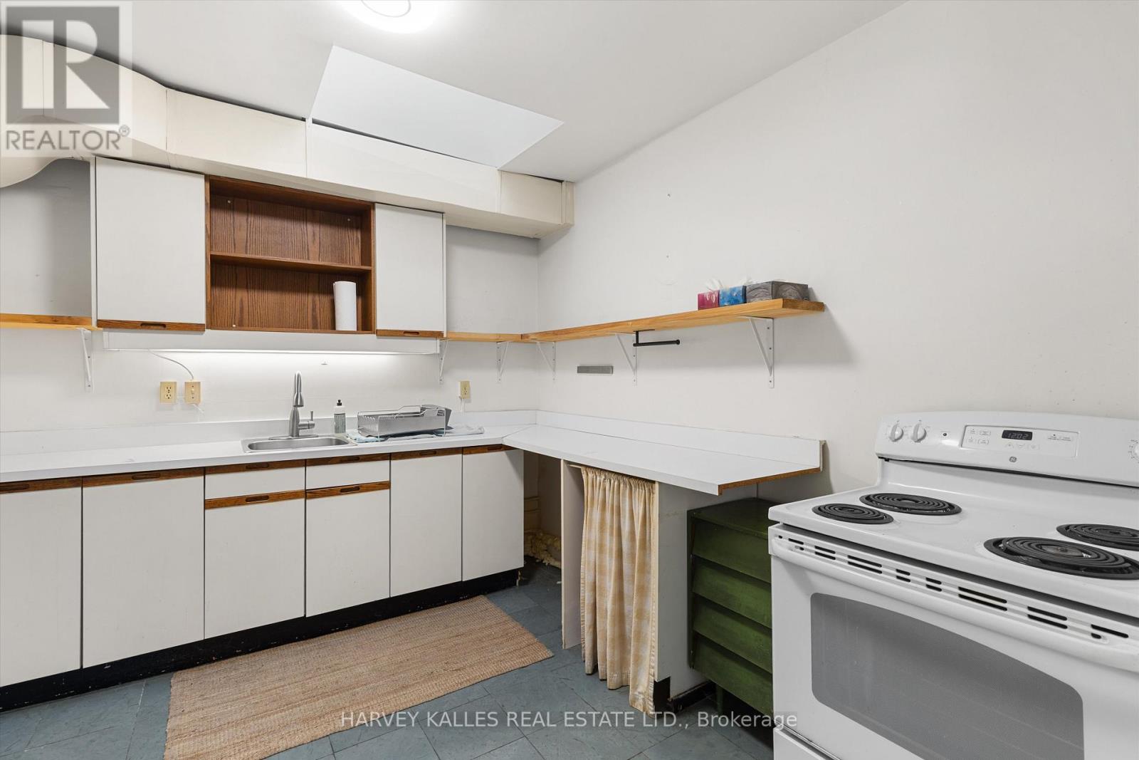 1 Edmund Gate, Toronto, Ontario  M4V 2M1 - Photo 37 - C12685978