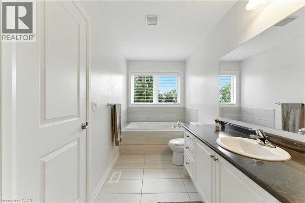 4071 Fracchioni Drive, Beamsville, Ontario  L3J 0R5 - Photo 19 - 40797799