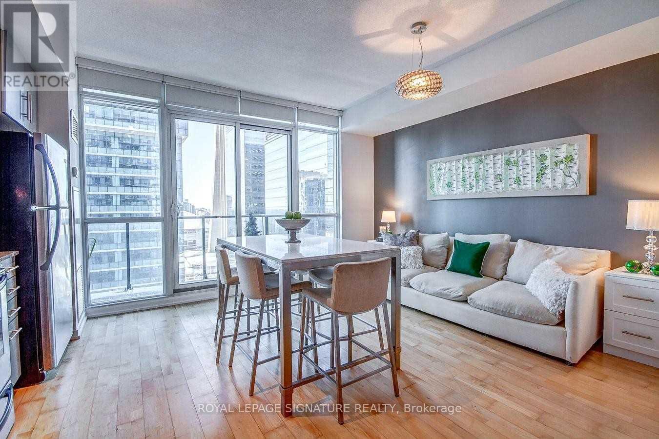2404n - 65 Bremner Boulevard, Toronto, Ontario  M5J 0A7 - Photo 3 - C12686486
