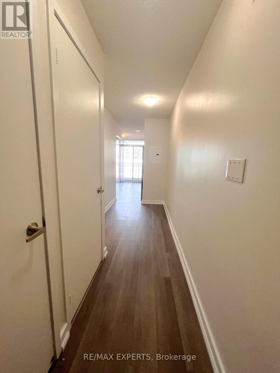 1208 - 8 Telegram Mews, Toronto, Ontario  M5V 3Z5 - Photo 3 - C12686518