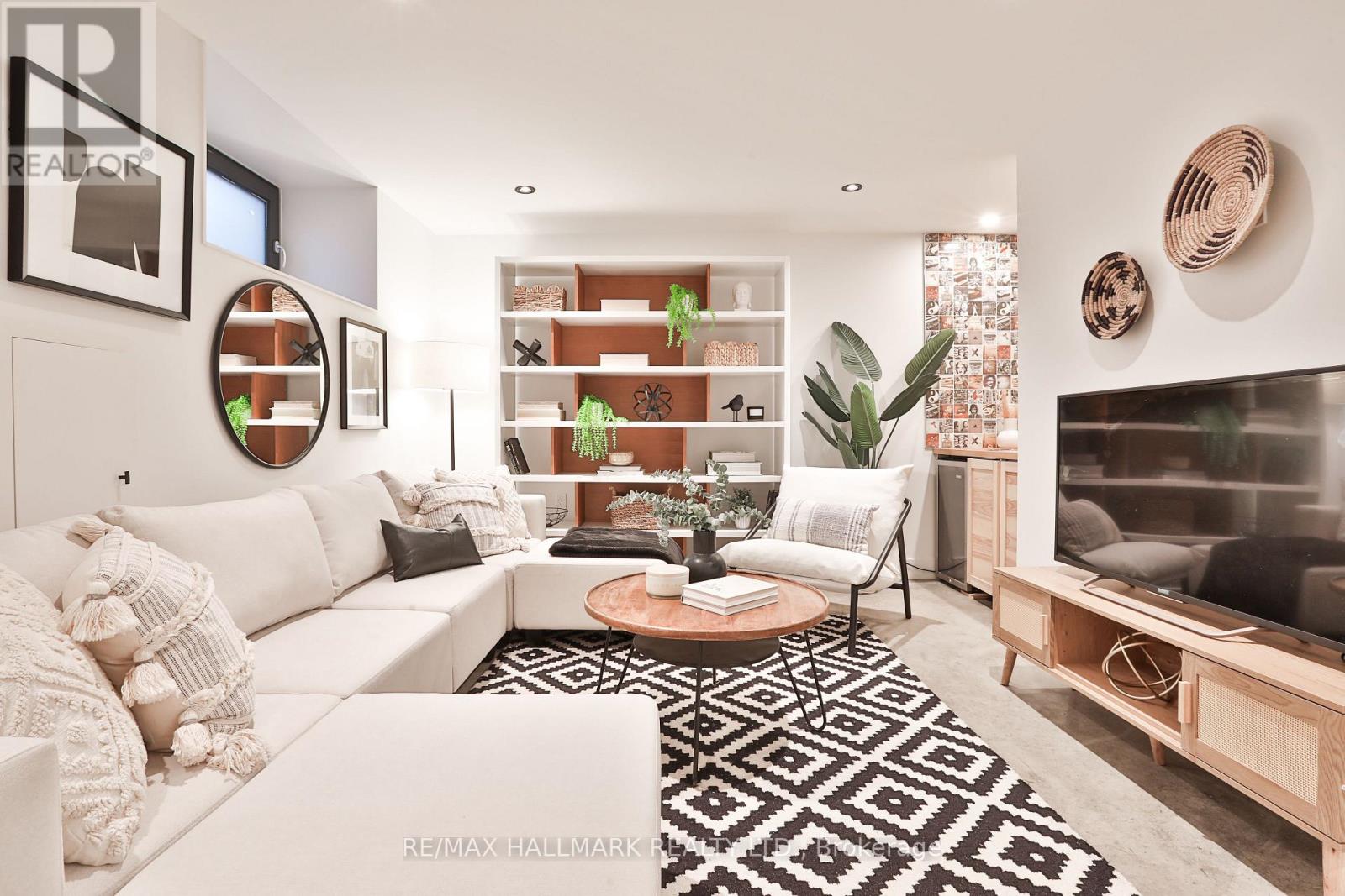 35 Palmerston Gardens, Toronto, Ontario  M6G 1V8 - Photo 32 - C12686528