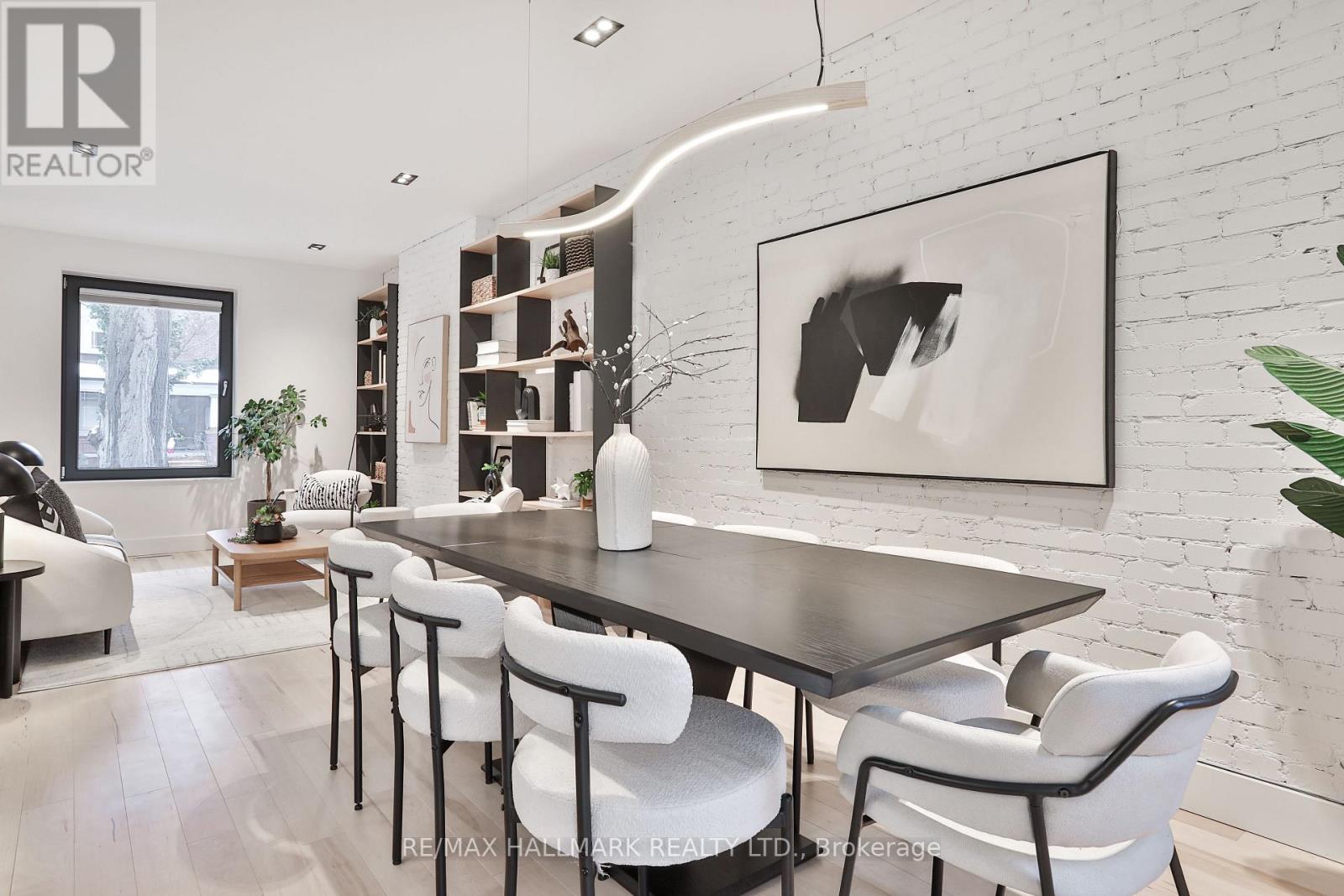 35 Palmerston Gardens, Toronto, Ontario  M6G 1V8 - Photo 5 - C12686528