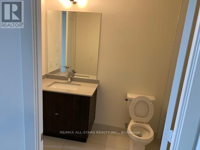 2302 - 330 Richmond Street W, Toronto, Ontario  M5V 1X2 - Photo 3 - C12686534