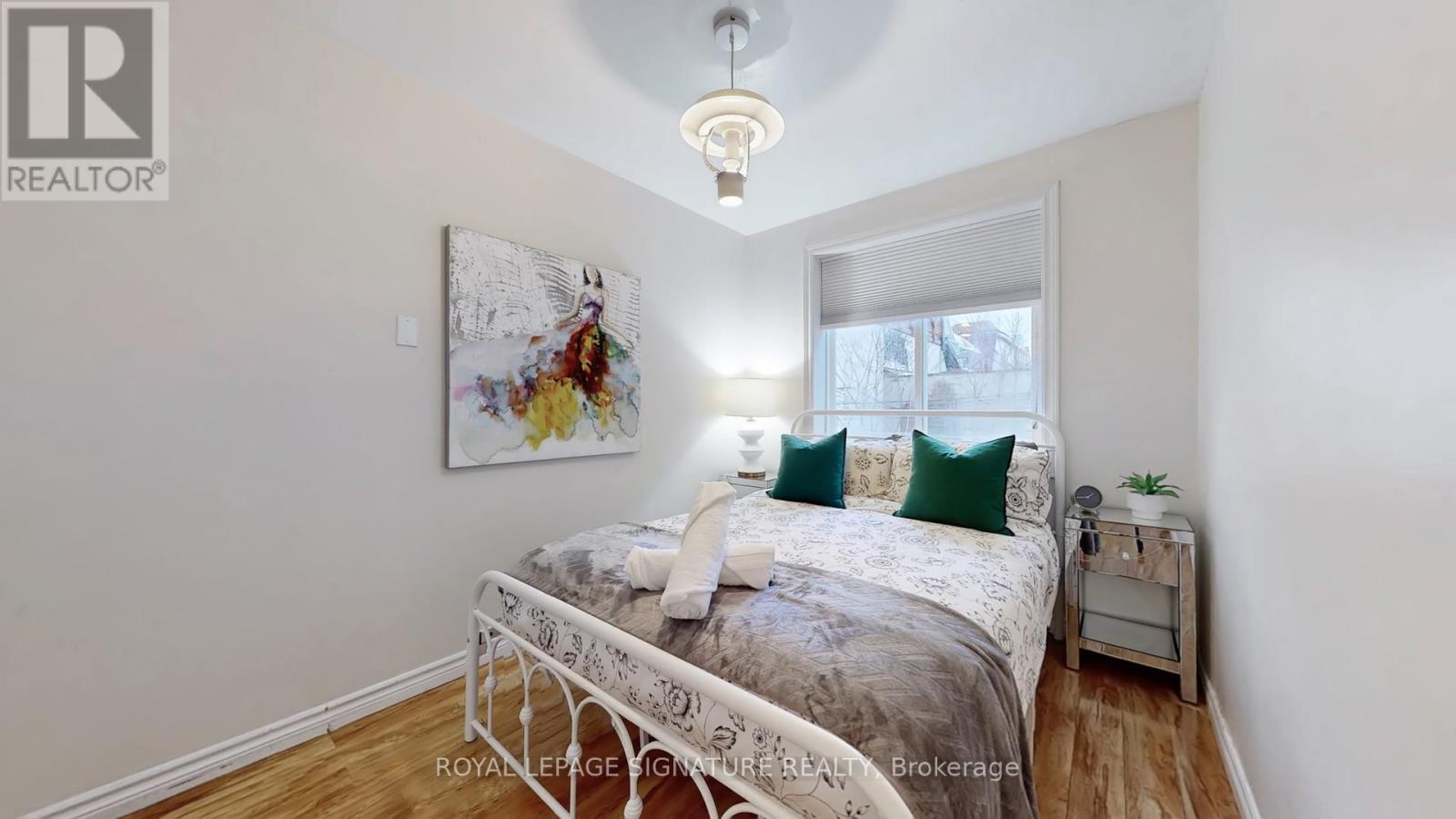 B - 61 Cameron Street, Toronto, Ontario  M5T 2H1 - Photo 13 - C12686570
