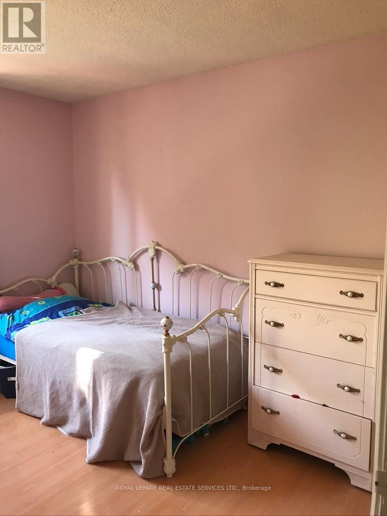 47 Snapdragon Drive, Toronto, Ontario  M2J 4X5 - Photo 17 - C12686684